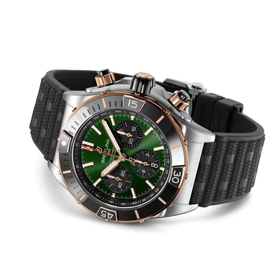 Super Chronomat B01 44 Green