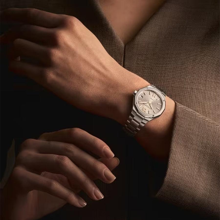 Riviera 10810