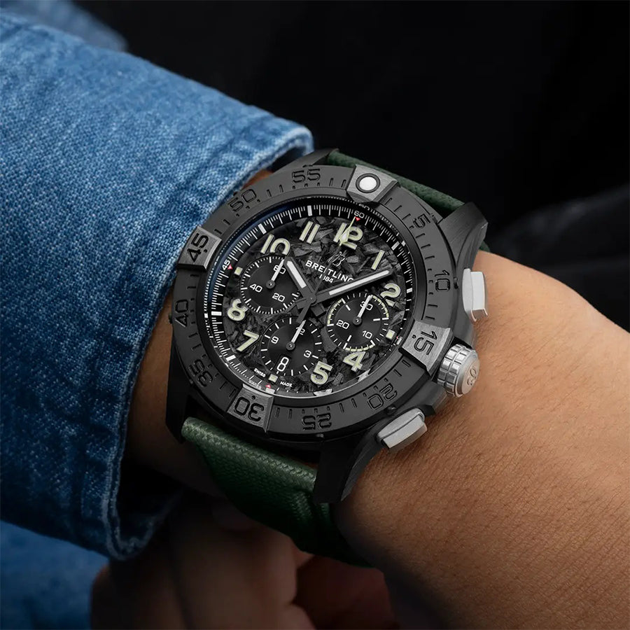 Super Avenger B01 Black Chronograph 46