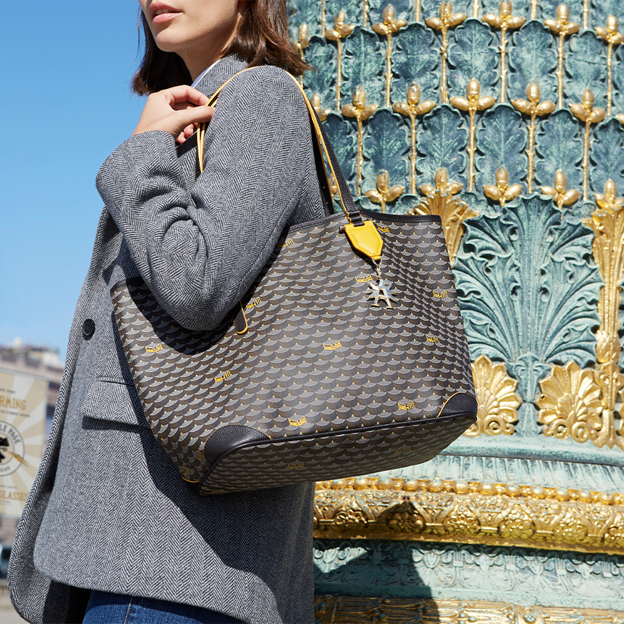 Daily Battle 37 Tote - Yellow Border Dark Brown