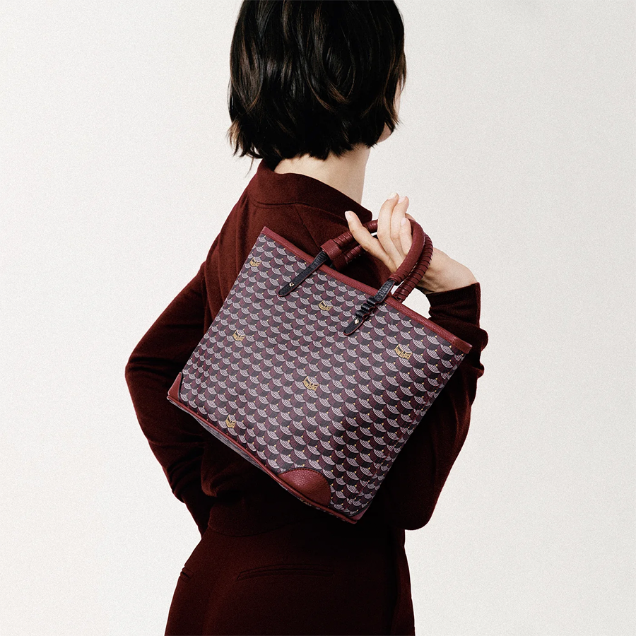 Double Battle 27 Tote - Velvet Red