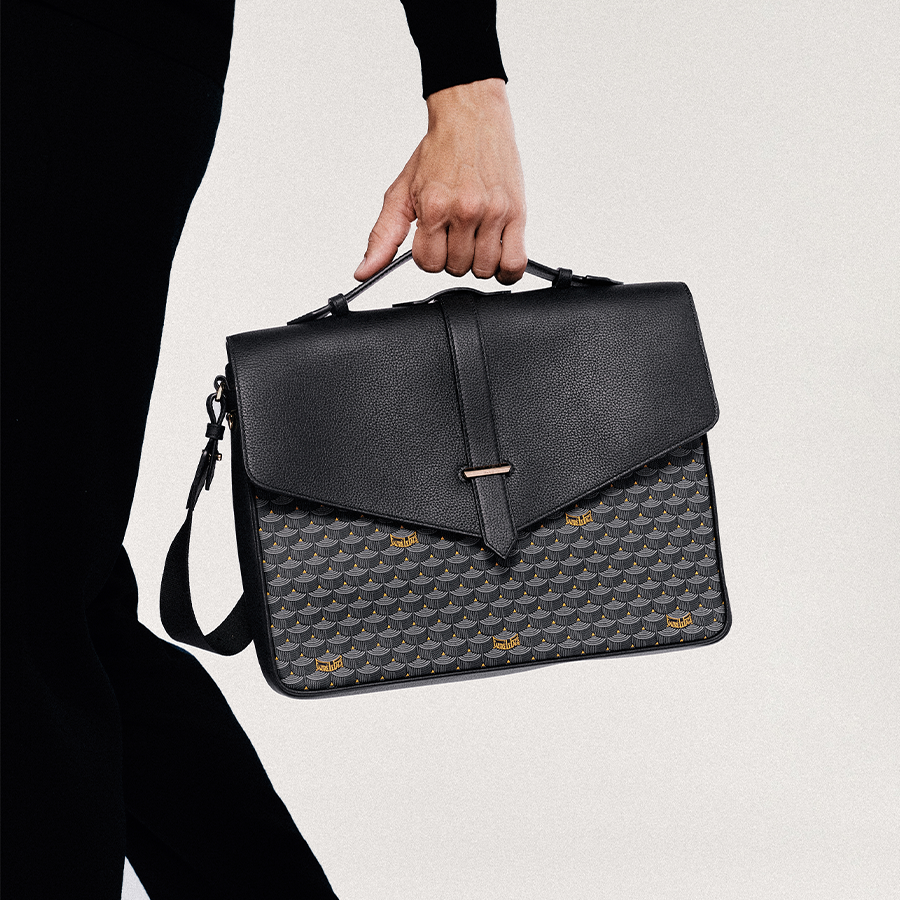 Express 34 - Powder Black