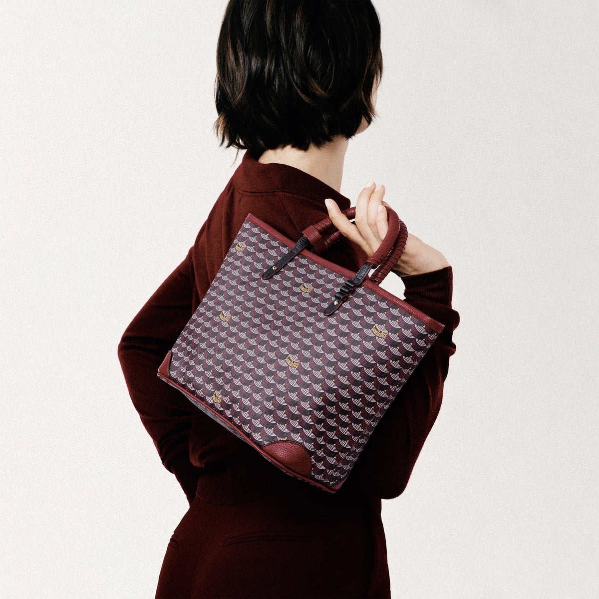 Double Battle 27 Tote - Velvet Red