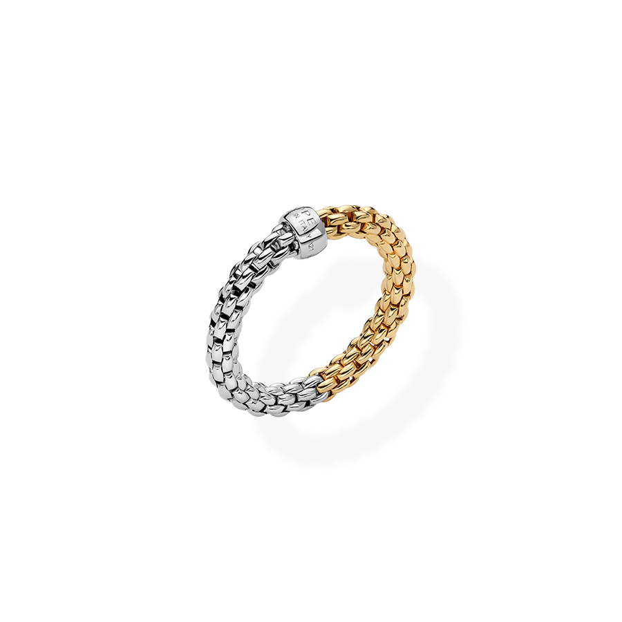 Essentials Ring