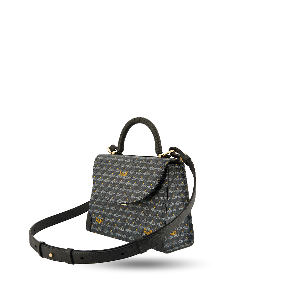 Faurever 21 - Powder Black