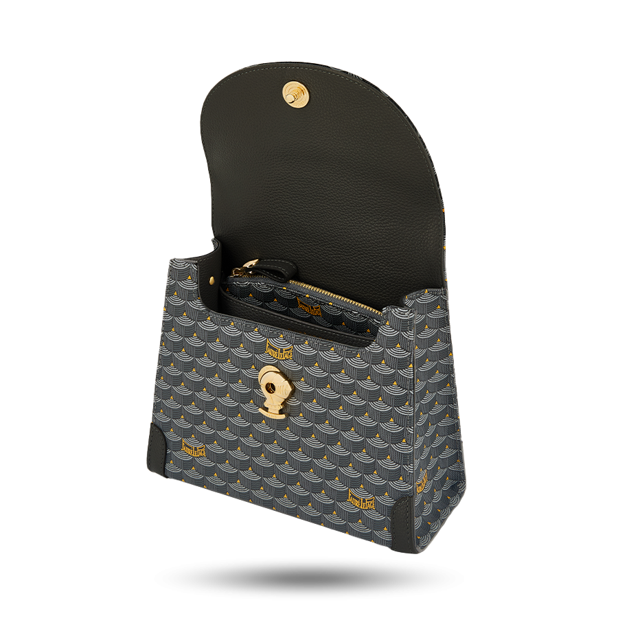 Faurever 21 - Powder Black