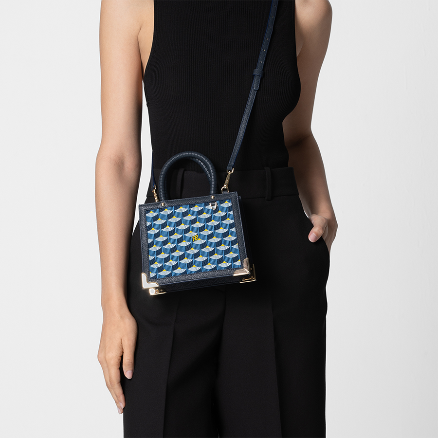 Saga City 18 - Royal Blue