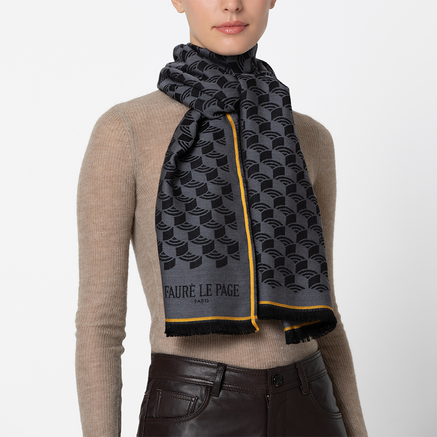 Scale Stole - Steel Grey