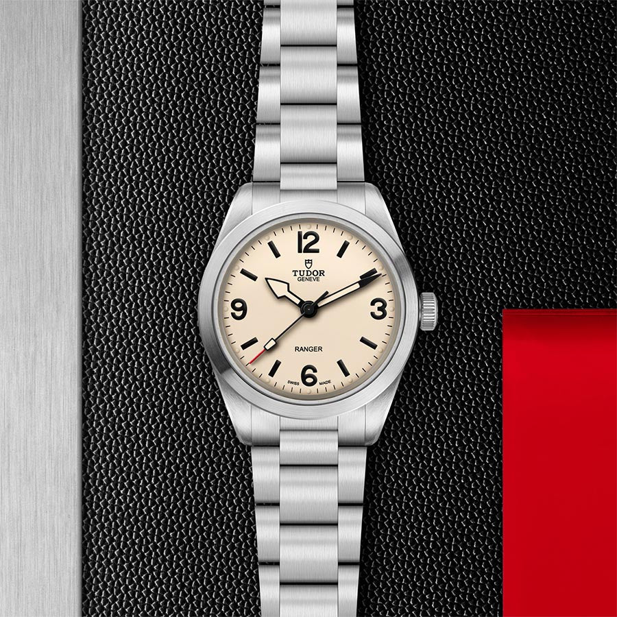 TUDOR Ranger Dune White